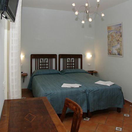 Dolcevitasorrento Guest House Екстериор снимка