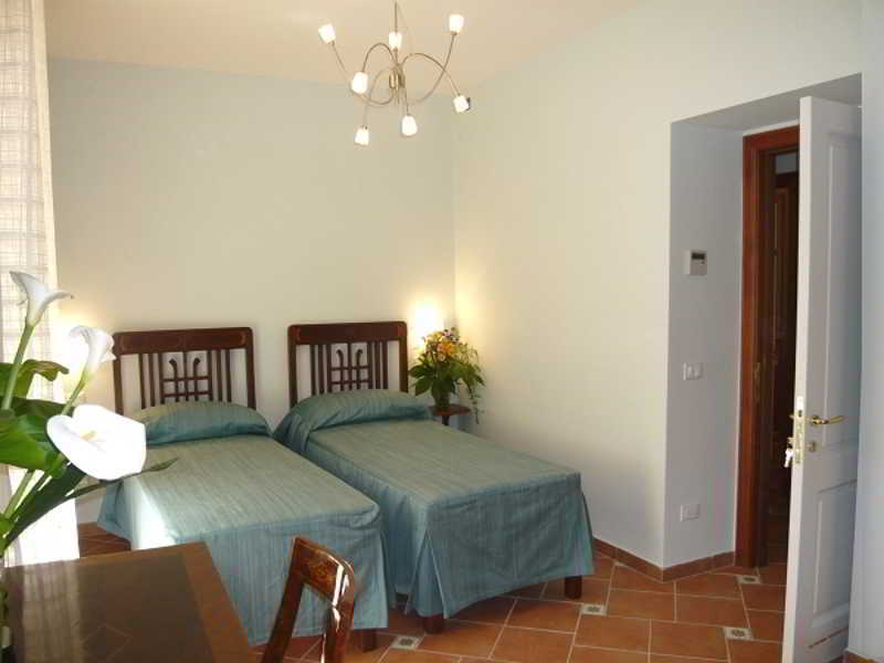 Dolcevitasorrento Guest House Екстериор снимка