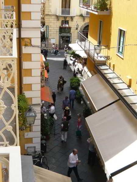 Dolcevitasorrento Guest House Екстериор снимка